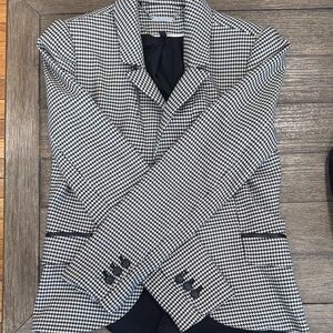 White House Black Market Houndstooth Blazer and skirt
Both size 4